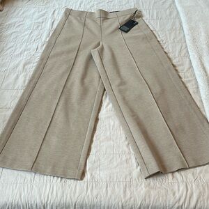 NWT❗️Jones & Co Jones New York beige Crop Wide Leg High Rise Pants- Size:M